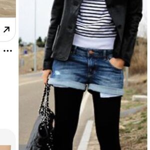 Express Denim Mid Rise Cuffed Blue Jeans Stretch Shorts Size 4